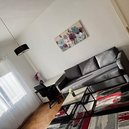 Studio Apartman Thalia Zagreb Extérieur photo